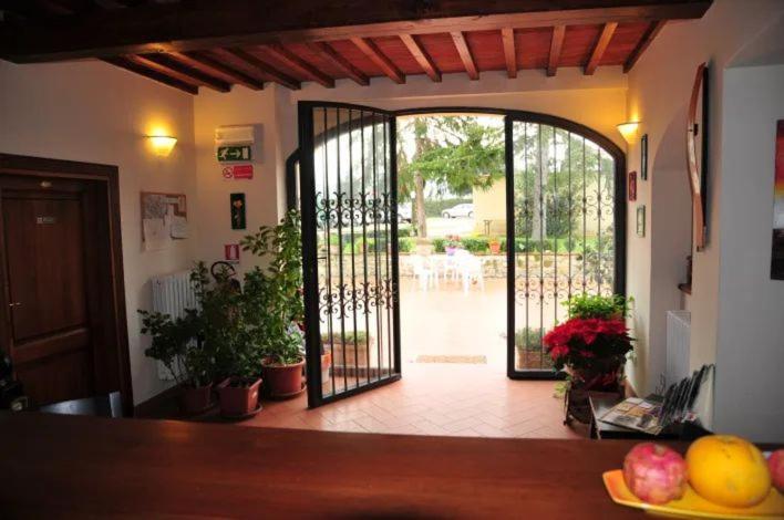 Casale Dei Cento Acri Bed & Breakfast Floransa Dış mekan fotoğraf
